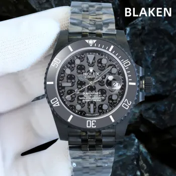 <p>第三代最新升级BLAKEN款水鬼系列 夜黑劳力士/五组表带系列 </p><p>劳.力士Rolex碳黑钢皇 改装劳.力士水鬼系列 巅峰神器 </p><p>1  BLAKEN高级改装水鬼系列 让您美美的 酷酷的 </p><p>2  表身DLC黑化处理 Blacken改装团队特有的暗夜黑表盘砂砾效果100%还原 </p><p>3  搭载一体3135机芯机械 稳定性强  </p><p>4  直径40毫米 厚度11毫米 </p><p>- 诚意之作 欢迎各路表友品鉴</p>