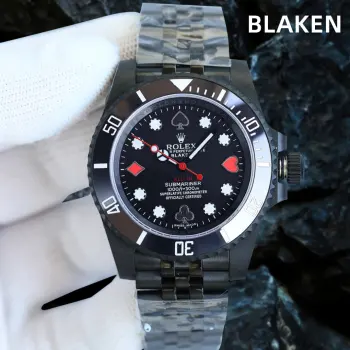 <p>第三代最新升级BLAKEN款水鬼系列 夜黑劳力士/五组表带系列 </p><p>劳.力士Rolex碳黑钢皇 改装劳.力士水鬼系列 巅峰神器 </p><p>1  BLAKEN高级改装水鬼系列 让您美美的 酷酷的 </p><p>2  表身DLC黑化处理 Blacken改装团队特有的暗夜黑表盘砂砾效果100%还原 </p><p>3  搭载一体3135机芯机械 稳定性强  </p><p>4  直径40毫米 厚度11毫米 </p><p>- 诚意之作 欢迎各路表友品鉴</p>