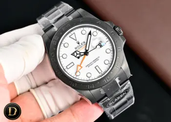 <p>劳力士 探险家型II 42mm</p><p>Rolex Explorer II 42mm</p><p>BLAKEN 全黑定制</p><p>BLAKEN Full Black Custom</p><p>德国DLC哑光黑化</p><p>German DLC Matte Black Coating</p><p>蚝式精钢表壳 + 实心表带</p><p>Oystersteel Case   Bracelet</p><p>蓝宝石镜面通透耐磨</p><p>Sapphire Crystal</p><p>Cal.3285一体机芯 稳定可靠</p><p>Cal.3285 Movement</p><p>全哑黑质感拉满 低调又硬核</p><p> 劳力士  探险家II  BLAKEN改装  DLC黑化  腕表改装</p>