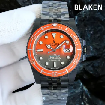 <p>第三代最新升级BLAKEN款水鬼系列 夜黑劳力士/五组表带系列 </p><p>劳.力士Rolex碳黑钢皇 改装劳.力士水鬼系列 巅峰神器 </p><p>1  BLAKEN高级改装水鬼系列 让您美美的 酷酷的 </p><p>2  表身DLC黑化处理 Blacken改装团队特有的暗夜黑表盘砂砾效果100%还原 </p><p>3  搭载一体3135机芯机械 稳定性强  </p><p>4  直径40毫米 厚度11毫米 </p><p>- 诚意之作 欢迎各路表友品鉴</p>