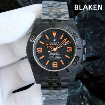 <p>第三代最新升级BLAKEN款水鬼系列 夜黑劳力士/五组表带系列 </p><p>劳.力士Rolex碳黑钢皇 改装劳.力士水鬼系列 巅峰神器 </p><p>1  BLAKEN高级改装水鬼系列 让您美美的 酷酷的 </p><p>2  表身DLC黑化处理 Blacken改装团队特有的暗夜黑表盘砂砾效果100%还原 </p><p>3  搭载一体3135机芯机械 稳定性强  </p><p>4  直径40毫米 厚度11毫米 </p><p>- 诚意之作 欢迎各路表友品鉴</p>