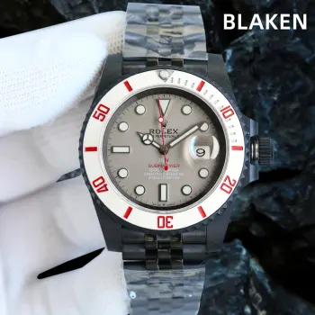 <p>第三代最新升级BLAKEN款水鬼系列 夜黑劳力士/五组表带系列 </p><p>劳.力士Rolex碳黑钢皇 改装劳.力士水鬼系列 巅峰神器 </p><p>1  BLAKEN高级改装水鬼系列 让您美美的 酷酷的 </p><p>2  表身DLC黑化处理 Blacken改装团队特有的暗夜黑表盘砂砾效果100%还原 </p><p>3  搭载一体3135机芯机械 稳定性强  </p><p>4  直径40毫米 厚度11毫米 </p><p>- 诚意之作 欢迎各路表友品鉴</p>