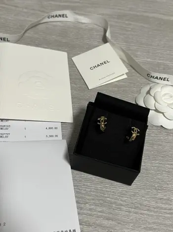 菱格纹双c金色小耳环耳圈