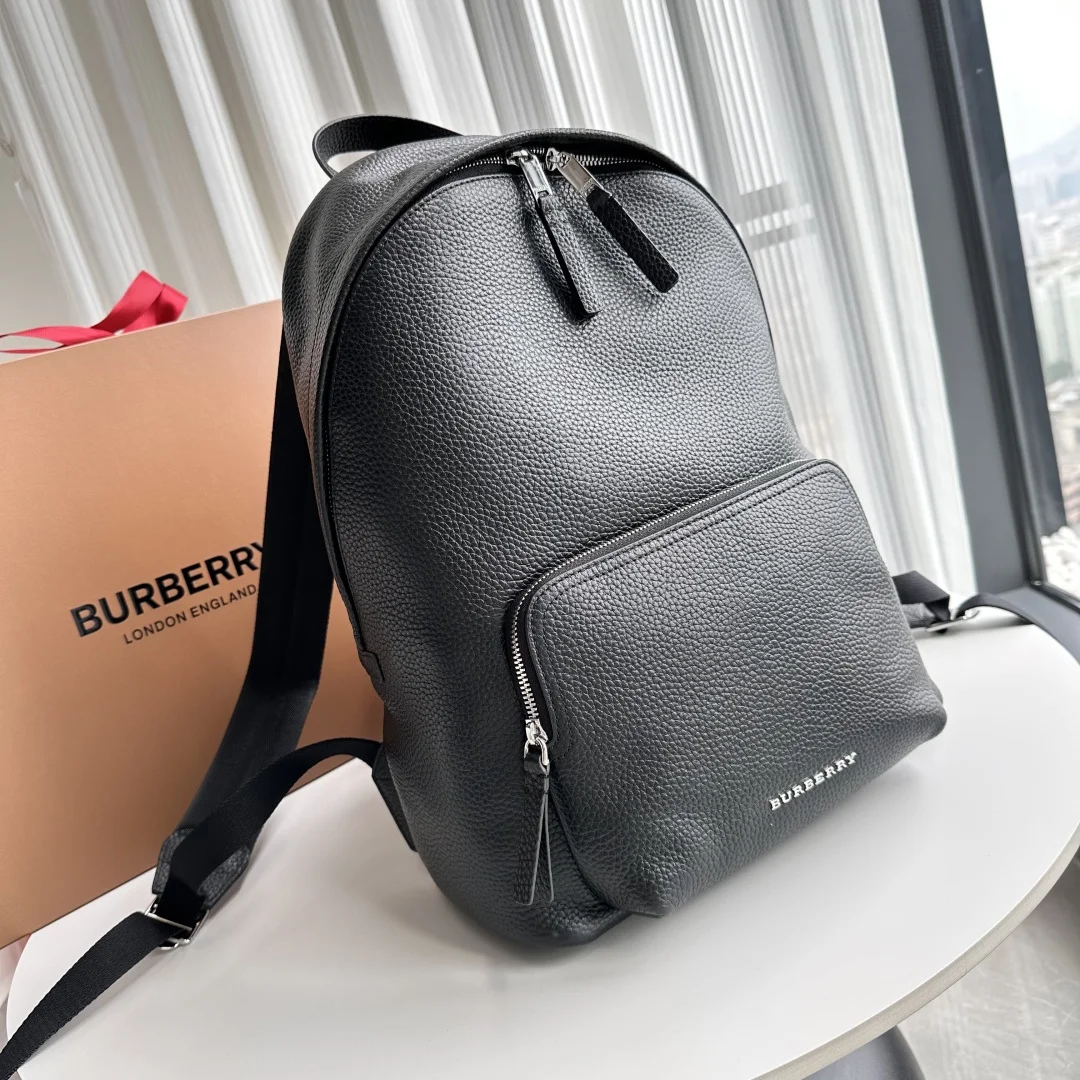 Burberry 891173 Latest Model Pleated Calfskin Backpack Backpack - Detail view 2