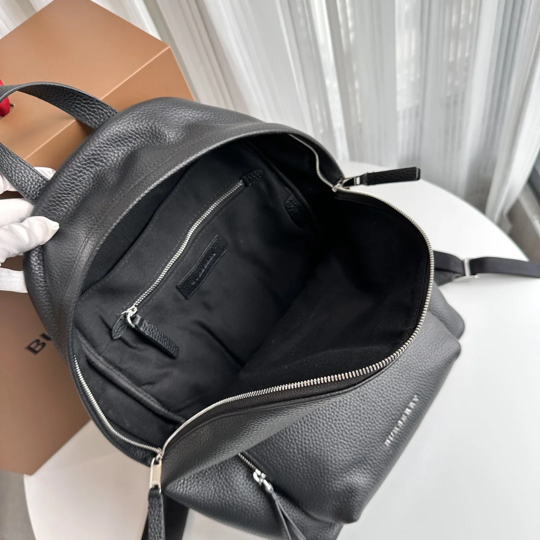 Burberry 891173 Latest Model Pleated Calfskin Backpack Backpack - Detail view 6