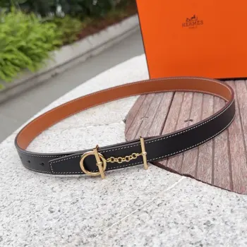 <p> Hermes 爱马仕女款皮带 原单品质 进口头层牛皮 25mm宽 搭配官网新款金/银扣 </p>
