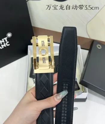<p> 万宝龙 男士自动带进口小牛皮 手感细腻柔软 搭配纯钢自动精品钢扣 宽度 3.5cm</p>