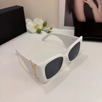 经典百搭款太阳镜