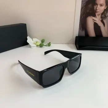 太阳眼镜