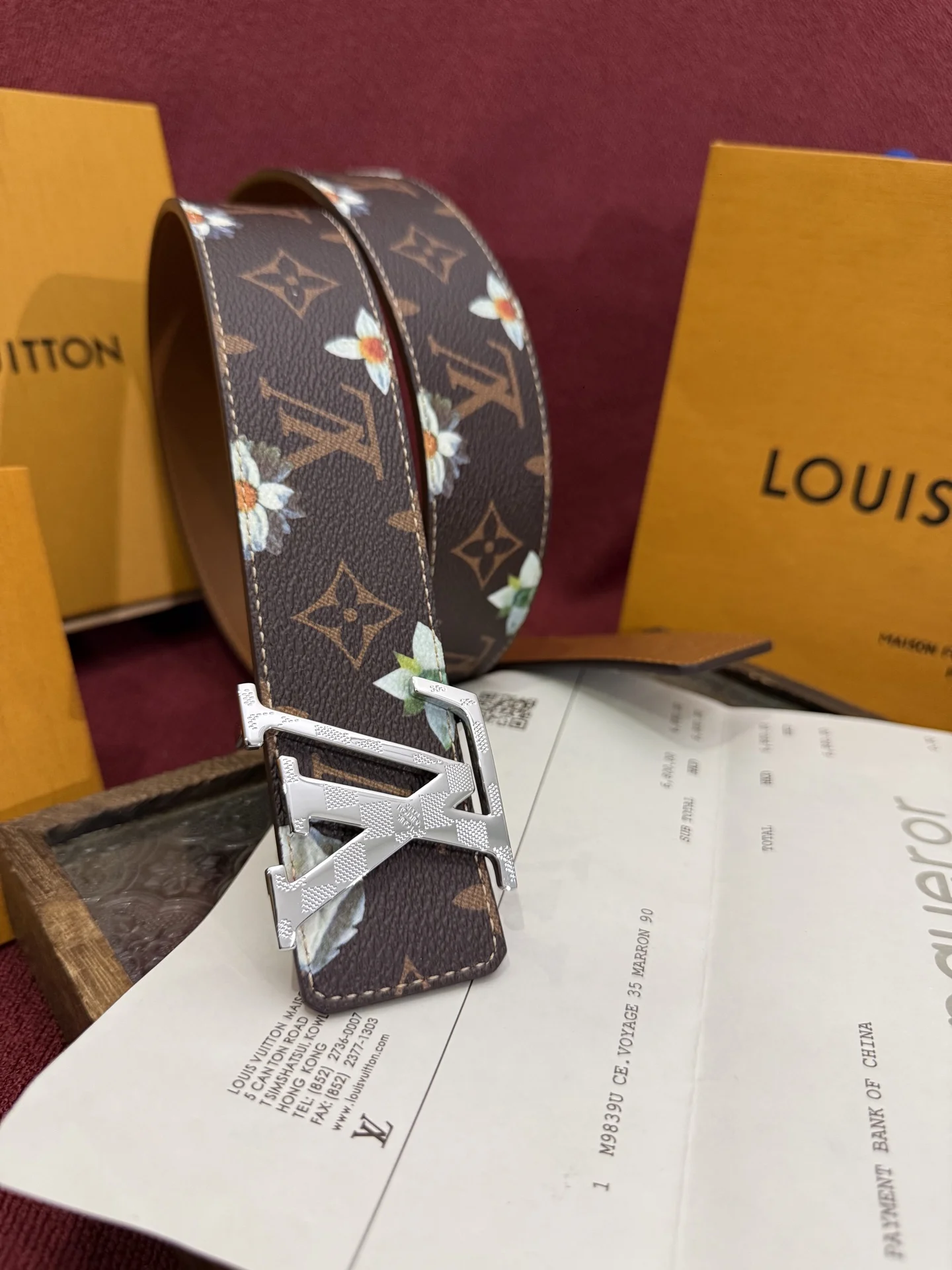 Louis Vuitton Men s Premium Printed Reversible Belt - Detail view 2
