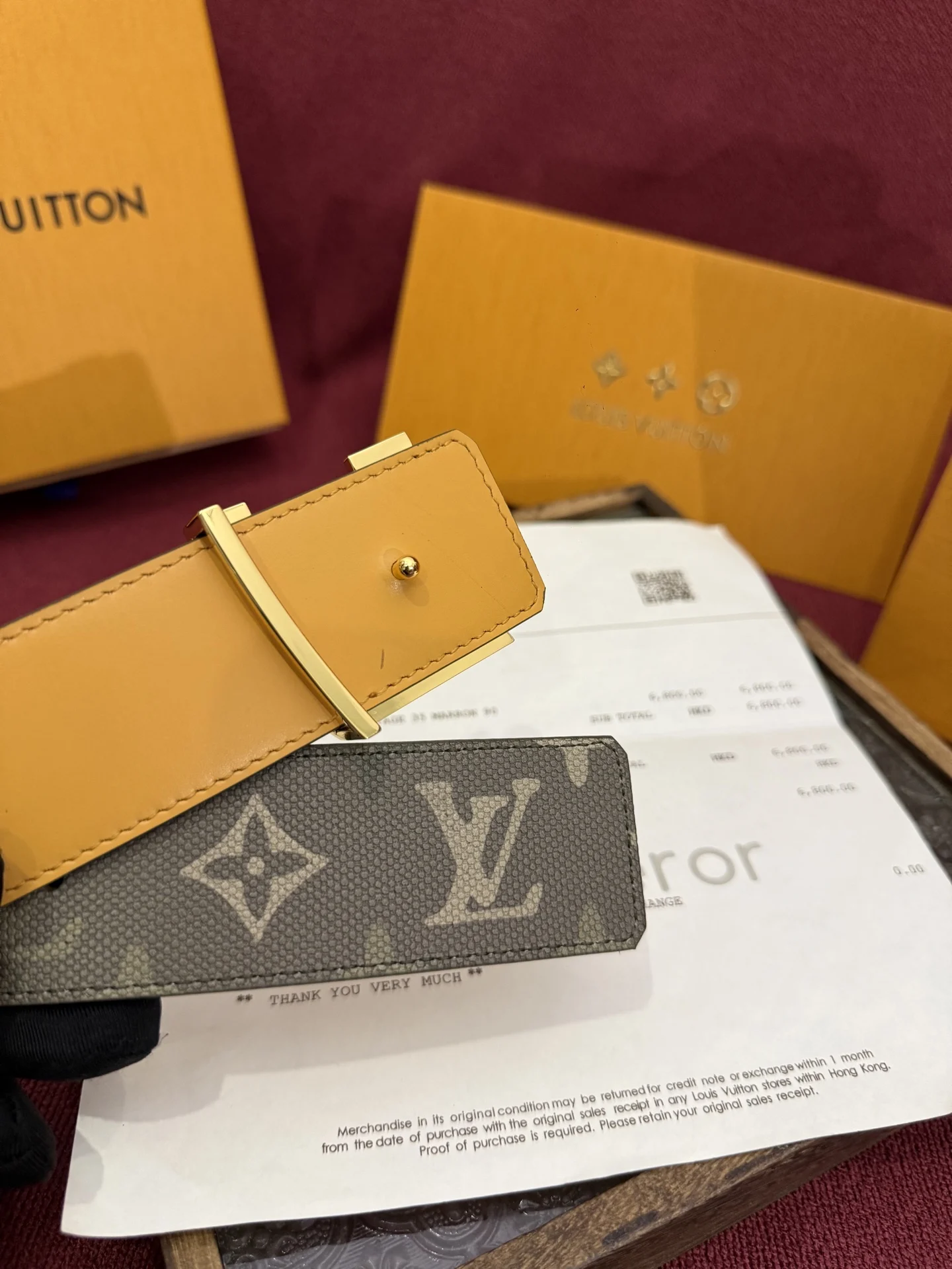 Louis Vuitton Men s Premium Printed Reversible Belt - Detail view 4