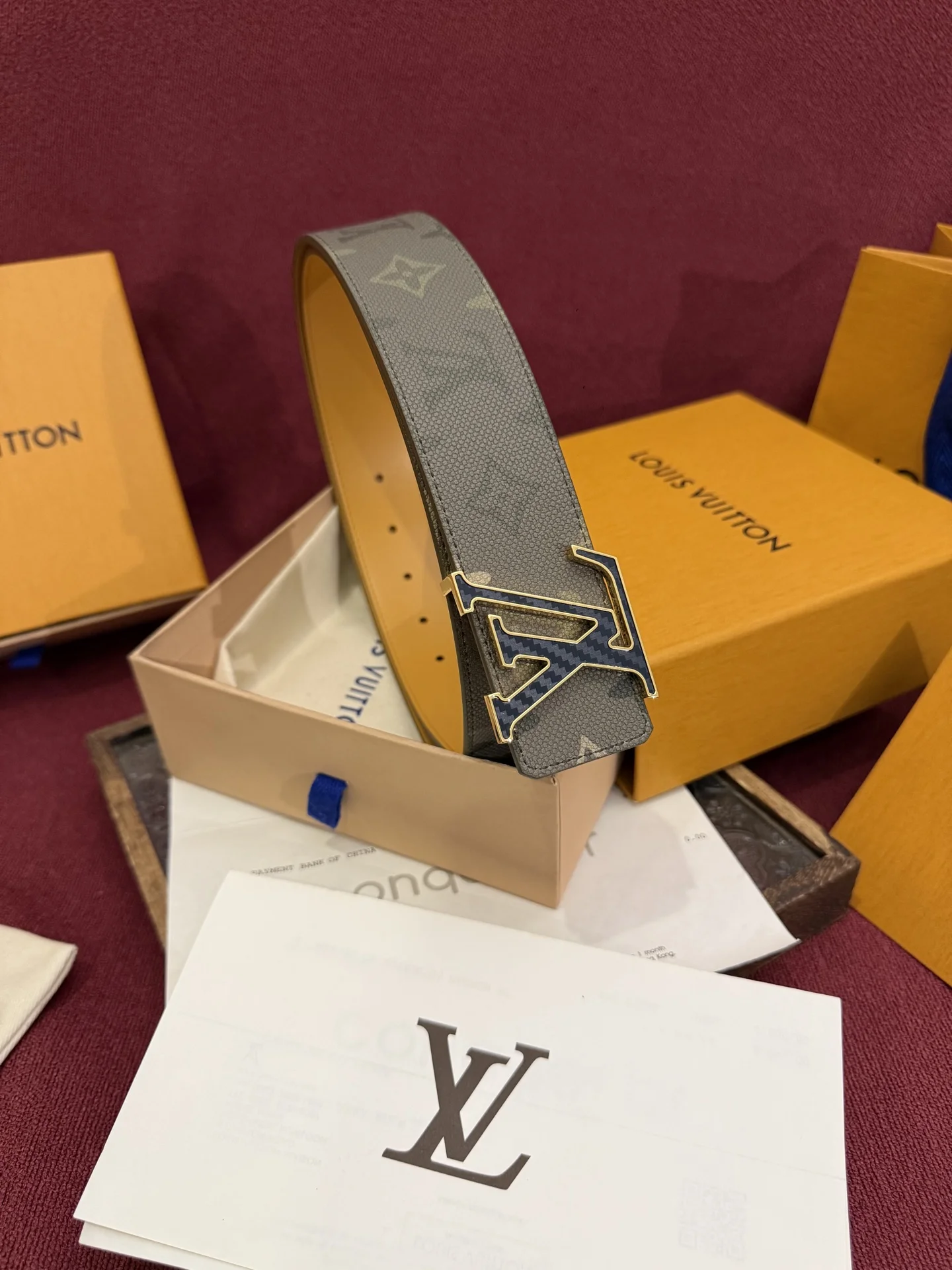 Louis Vuitton Men s Premium Printed Reversible Belt - Detail view 6