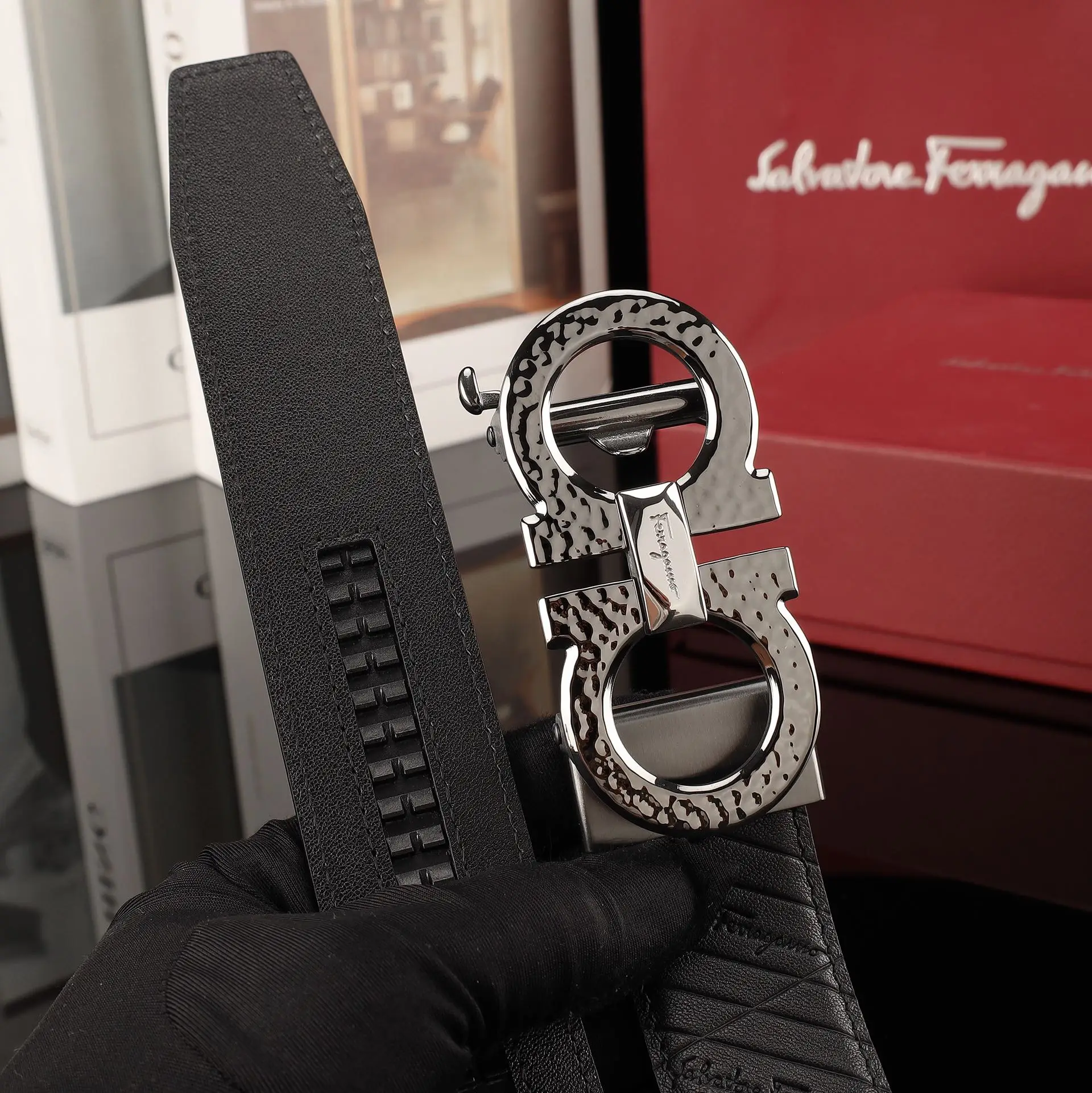 Ferragamo Men s premium steel buckle automatic belt - Detail view 9