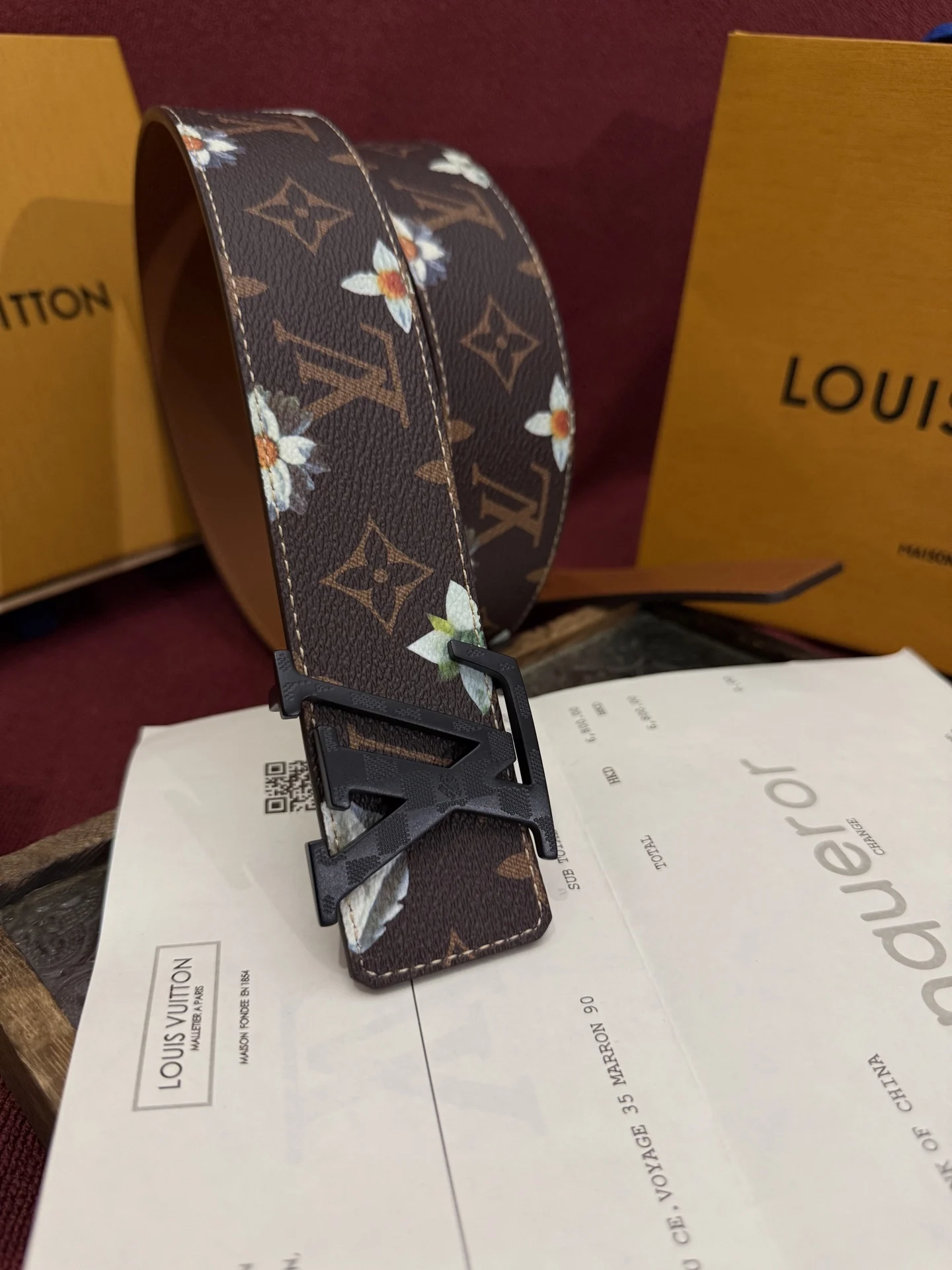 Louis Vuitton Men s Premium Printed Reversible Belt - Detail view 2