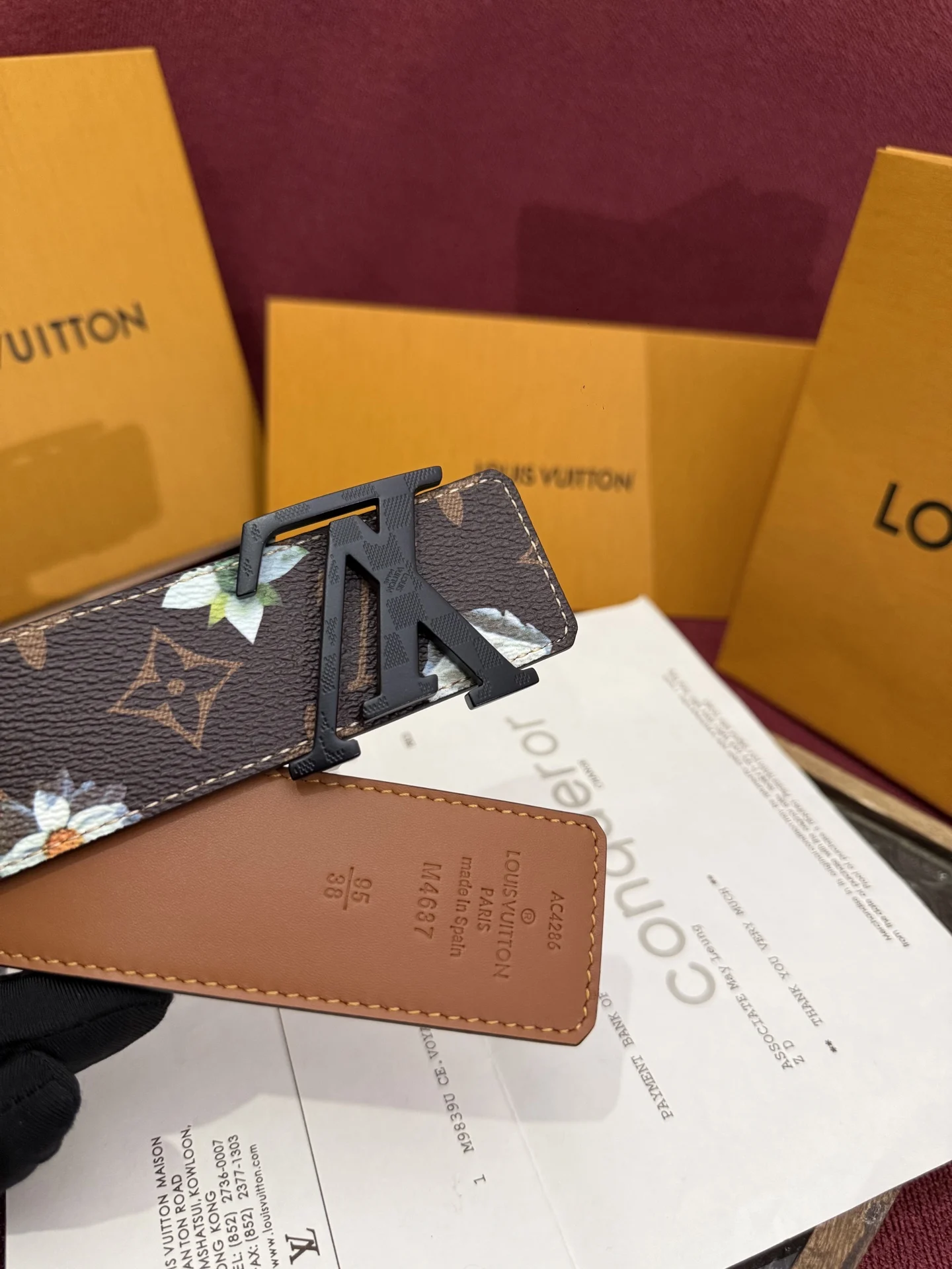 Louis Vuitton Men s Premium Printed Reversible Belt - Detail view 3
