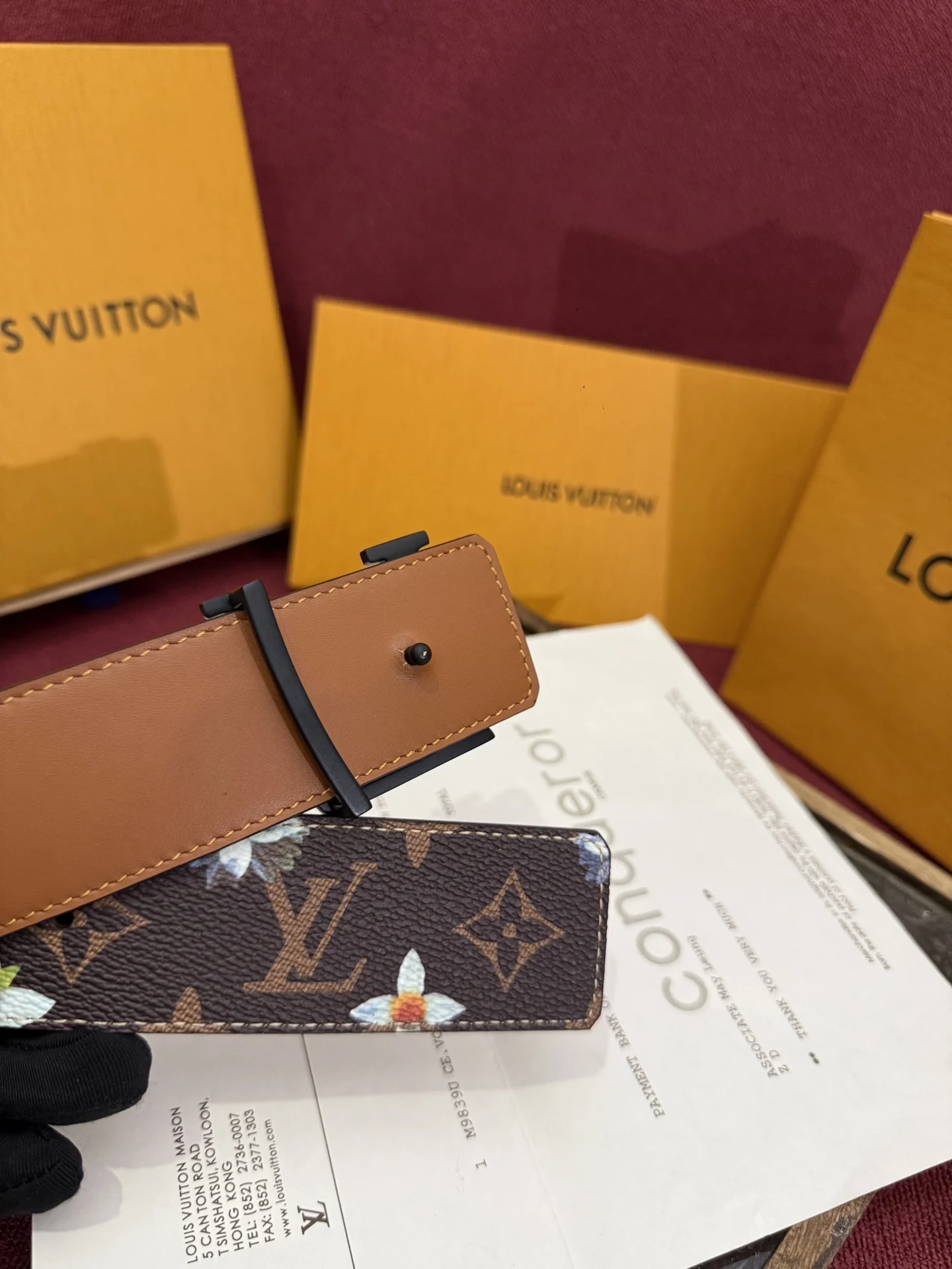 Louis Vuitton Men s Premium Printed Reversible Belt - Detail view 4