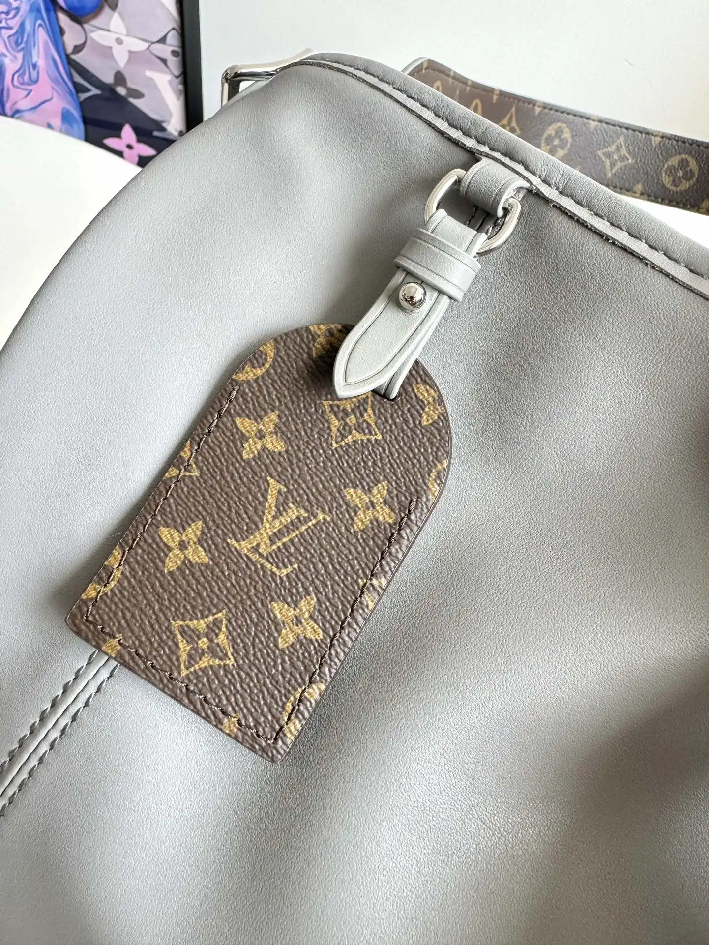 Louis Vuitton M12583 Smooth Lambskin Handbag Women s Shoulder Bag - Detail view 7