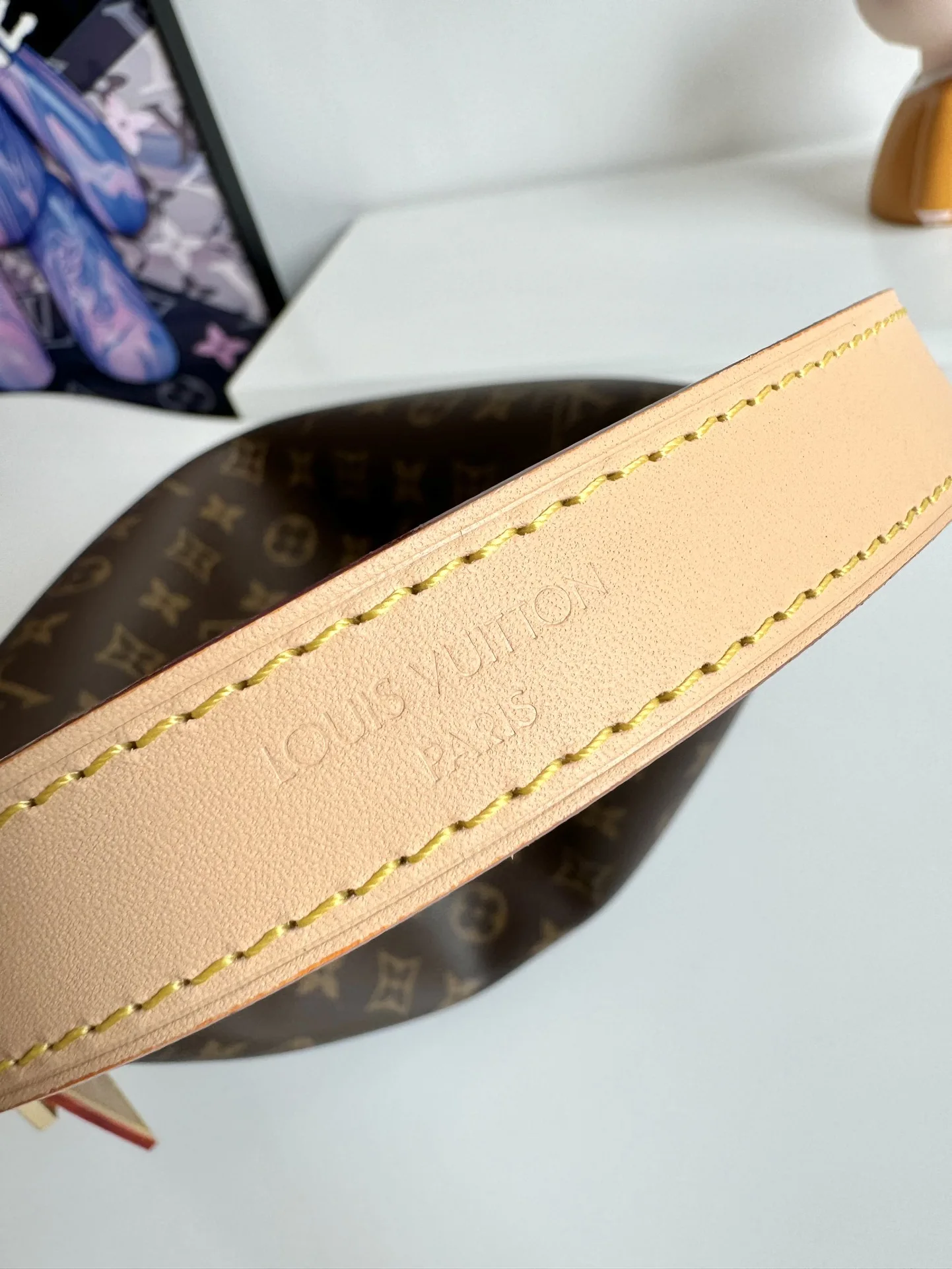Louis Vuitton M11952 Canvas Small Handbag Women s Shoulder Bag - Detail view 7
