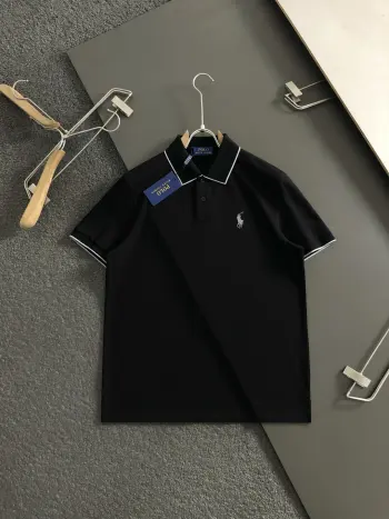 Black and white color-blocked henley short sleeve