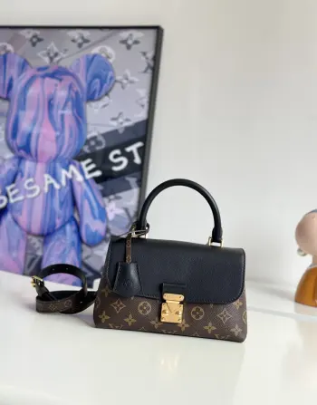 <p>   海外原单M27511独家实拍 本款 Madeleine BB 手袋出自 Monogram 系列 以经典帆布呈现实用和优雅的兼收并蓄 翻盖 手柄和钥匙包勾勒皮革饰边 耀目 S-lock 锁扣致敬品牌典藏设计 尺寸 24.5×16×8cm</p>