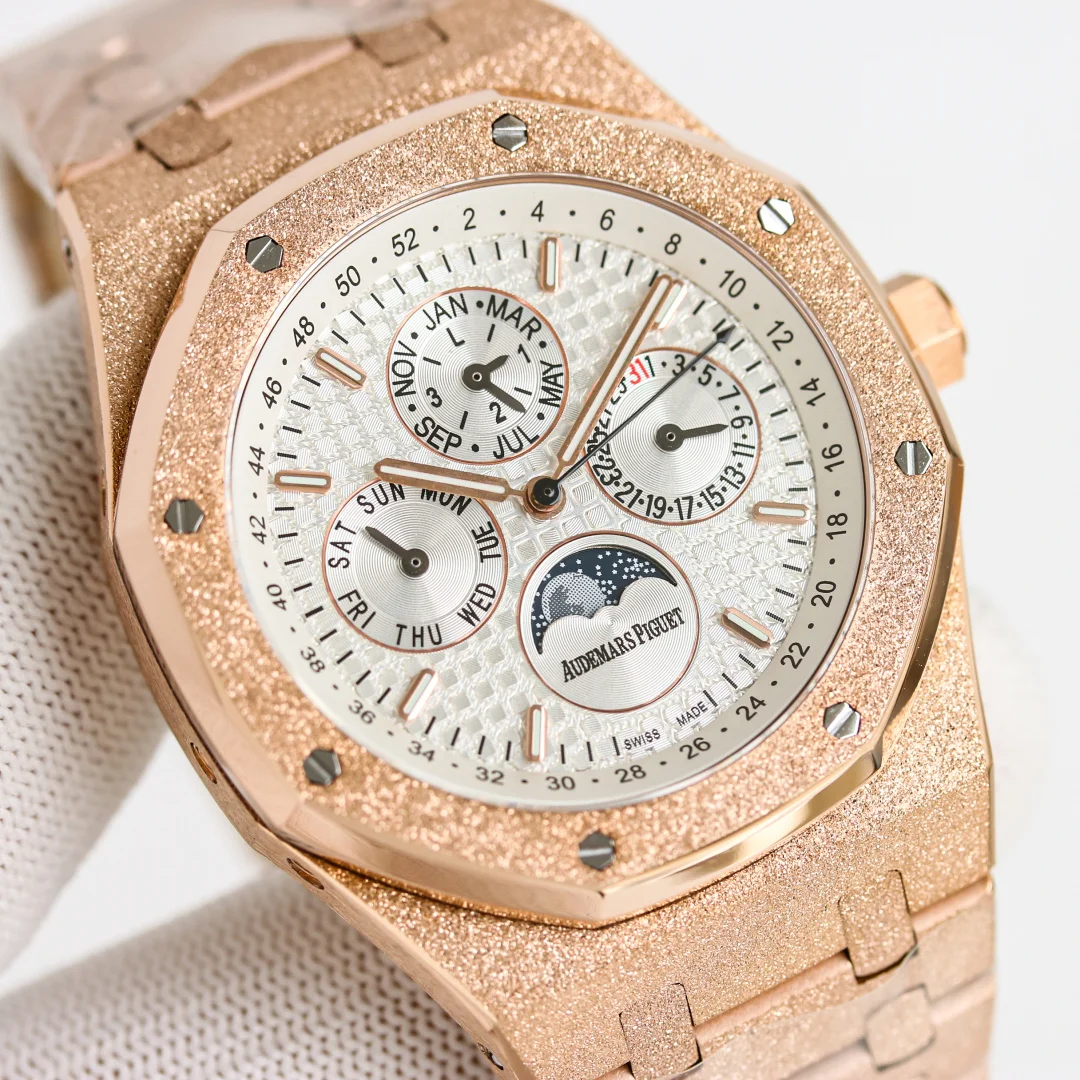 Audemars Piguet R68 Royal Oak Frosted Gold Watch Men s Mechanical Watch - Detail view 6