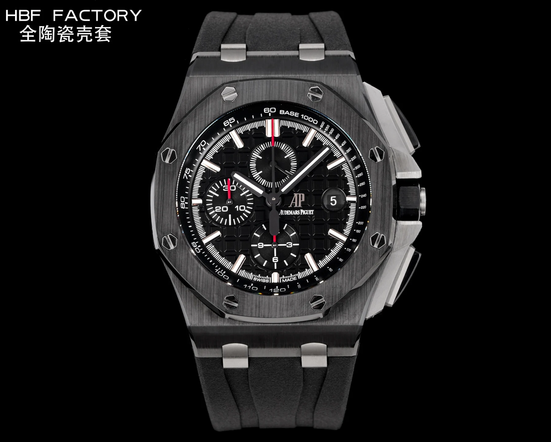 <p>太阳出品HBF  FACTORY Audemars  Piguet-爱彼  全陶瓷壳 AP 爱彼  A42 皇家橡树离岸型26402 系列44MM 腕表 秒杀市面上所有版本 封顶之作 杜绝一眼假 在原有的基础上 潜心研发 突破壁垒  打破原装封锁技术 同步原装独家计时码表 使上手最大程度贴合手腕 大大提高了佩戴的舒适 同时也杜绝一眼假的尴尬处境  1. 表壳与圈口的选料 使用进口的氧化锆 无需任何颜料 以超高的压力与超高的温度锻造 形成超高密度的彩色陶瓷  2.采用最新CNC级别的打磨技术 将整个表壳的个个角度完美处理 3.每颗六角螺丝都与表框处于同一平面上 不接受一丝一毫的凸显与凹陷 真正诠释了何为顶级复刻艺术 4.表盘以爱彼经典的大格纹为背景 层次分明的方格排列 经过完美打磨 将匠人的工艺体现的淋漓尽致 5.镜面采用双面蓝宝石镜片 表带采用氟橡胶胶带  6.机芯采用7750 改 3126的计时机芯 12 位的小秒 六点位和九点位的12小时计时与30分钟计时 完美的还原了原版的所有功能 每块手表都经过人工QC确保机芯的稳定性 真正做到无可挑剔欢迎各位 表友鉴赏   太阳出品精致