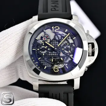 <p>太阳出品<p>沛纳海 新款来袭PN6 </p><p>系列:庐米诺系列</p><p>型号:PAM00820</p><p>尺寸:直径44mm,厚度15mm</p><p>表壳:精钢316L白钢壳</p><p>表盘:黑面 </p><p>表镜:加强矿物质玻璃</p><p>表带:黑色磨砂表带  太阳出品精致推荐男士机械腕表 </p>