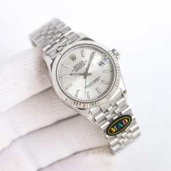 <p>太阳出品 金白 MAD v2版本升级 劳力士 ROLEX 日志型31mm RV1 </p><p>此次升级  加量不加价 </p><p>本次升级特点 1 本次升级机芯—EYA2671 此机芯是市场最高版本 无论是精密度 精准度都是第一梯队 所谓的2236机芯要不就是夹板机或是普通2824雕刻 根本没办法跟ETA2671做对比 推荐女士机械腕表 </p>