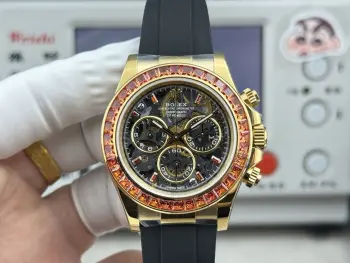 <p>太阳出品<p>PPM 劳力士-ROLEX LB2 迪通拿 极地冰川 以蓝为境 以械为骨 </p><p>劳力士-迪通拿 镂空南瓜灯 金为骨 火为环 镂空之间藏着时间的心跳与财富的光芒 </p><p>莫桑钻 彩色钻 镂空字面 机械 316钢 蓝宝石玻璃镜面 </p><p>腕间藏着深海的静谧与时间的精密 尺寸 40mm 可搭载 4801 机 / 4130 机 太阳出品精致推荐男士多功能机械腕表 </p><p>立即抢购</p>