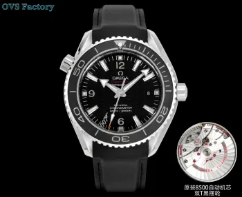 <p>太阳出品 胶带款 白壳OVS Factory 欧米茄 OMWGA  N9 海马600系列 唯一一家机芯摆轮带砝码螺丝钉 完全对版 欧米茄海马600米尺寸45.5mm 钢带沉稳大气 陶瓷单向旋转表圈 搭载独家唯一对版 Cal.8500机芯 摆轮双T避震器黑摆轮 完美尺寸 45.5mm 胶带采用氟胶带表带 时尚轻盈 316精钢表壳 表圈可单向旋转 蓝宝石水晶玻璃表镜 旋入式精钢表冠 316精钢表带配精钢原装折叠扣   首先这是一款潜水表 所以潜水表该有的功能那必须是有的 骚气的夜光 深度的防水 排气阀门 水底计时功能等等 但对于这款表 我更想说的是上手之后带来的质感 与劳鬼不一样的感觉在于 海马会更加贴手与自然 上手的第一时间手腕与表身的默契度上涨非常快 一块好的手表需要设计师的完美设计 也需要高品质的材质去体现它的价值 专业潜水级别 运动感满分 质感炸裂 OVS出品 必属精品 欢迎品鉴   太阳出品精致推荐男士机械腕表 </p>