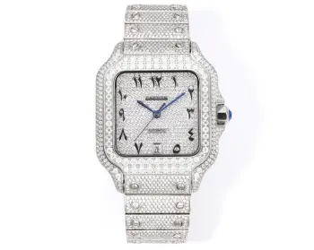 <p>太阳出品F4 真莫桑钻 卡地亚 CARTIER  DF4 山度士系列 满天星系列 </p><p>奢华至极 极少量到货 满天星卡地亚山度士满天星莫桑钻版本 整表纯手工镶嵌 D 色 VVS 级莫桑钻  Moissanite diamond  全部石头都可以通过专业测试笔测试 莫桑钻( Moissanite diamond  折射率2.65-2.69 钻石2.42)   具有与钻石相同的金刚光泽 