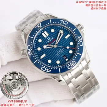 <p>太阳出品 胶带款VVF 欧米茄 OMEGA  VS5 海马300米 潜水腕表重磅来袭--市面对版版本 </p><p>搭载 海马300系列 的是8800机芯 机芯对版的是逆时反调向下调日历 跟vs or一样 正品一致 </p><p>  表壳尺寸42mm 采用316L精钢打照 表壳打磨拉丝细腻 圈口旋转丝滑 表圈采用黑色陶瓷 饰以白色珐琅潜水刻度  字圈刻度不易磨损掉色    </p><p>  独家定制8800机芯 机芯调历方式与正品一致 一档调日历逆时针旋转 同时拥有55小时的动力储存 比市面的2824机芯动储多出36% </p><p>  表盘以抛光陶瓷制成 饰以激光镌刻波纹图案 12个刻度钉与表针夜光均采用瑞士进口超级夜光 亮到爆表 </p><p>  表带打磨细腻 拆卸方式和正品一样 折叠双按扣 带按压微调延展 </p><p>  具有超高性价比 欢迎品鉴    太阳出品精致推荐男士机械腕表 </p><p>立即抢购 </p>