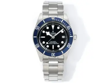 <p>太阳出品 三株<p>V2升级版 帝舵 TUDOR R28 碧湾系列 对于帝舵来说 无疑是一个庞大的产品线 在今年推出了一只全新的单色碧湾 以绝对的实力被认为是劳力士无历黑水鬼的平替 今年推出的这只全新单色碧湾 也迎来了碧湾第三次制表科技和焕新美学风格上的革新 </p><p>1.新款碧湾迎来新的改革 升级夜光珠 而正品同步凹入式 太阳出品精致推荐男士机械腕表 </p>