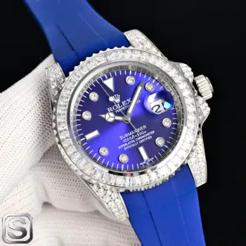 <p>太阳出品白壳<p>新品 劳力士 ROLEX X43 水鬼满天星系列 钻面顶级玩物毒货 不喜欢撞款街表水鬼的你 他绝对是你的知音 用劳力士最经典的潜航系列水鬼作为原型 经过圈口的二次改装 然后镶嵌顶级天然皓石 大闪亮 难度极高  目前同种材质最闪工艺 机芯采用全自动机械机芯 超强夜光字面  太阳出品精致推荐男士机械腕表 </p><p>立即抢购</p>