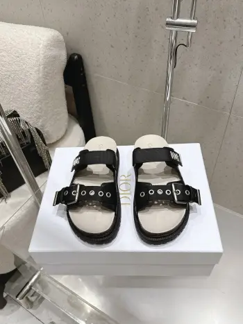 Early spring new style sandals and slippers women s slippers
