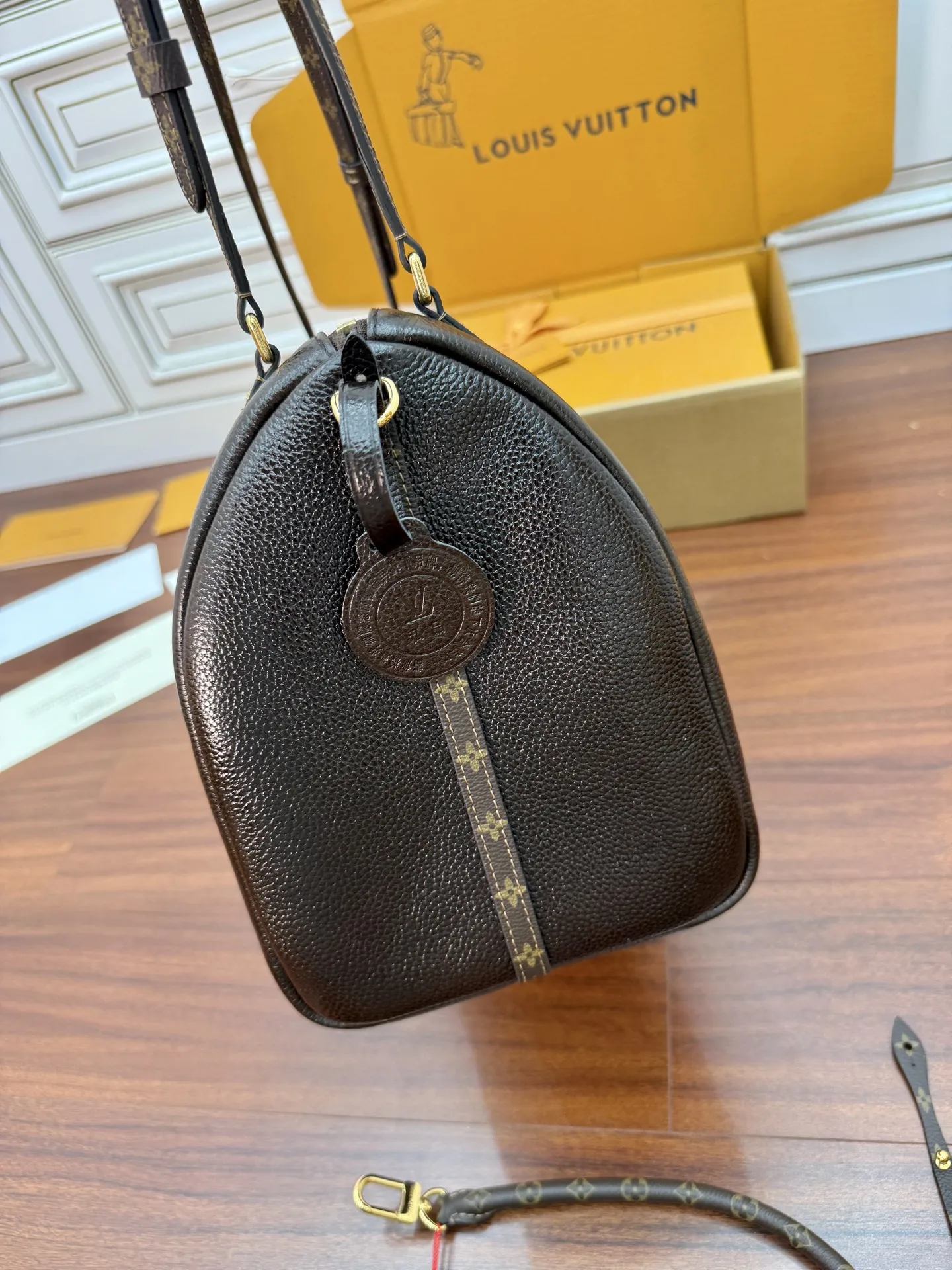 LVM26359 进口菱形面料手袋 女士斜挎包 - 细节图 8