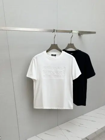 新品短袖