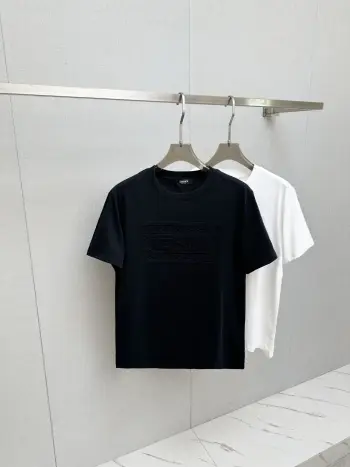 新品短袖