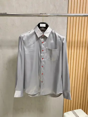 经典尖领衬衫