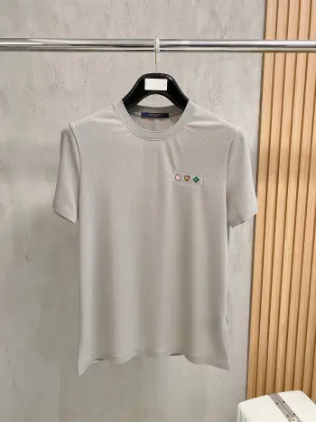 春夏新款经典刺绣T恤