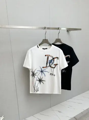 新品短袖