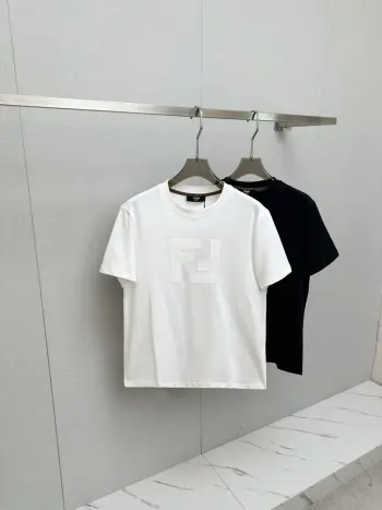 新品短袖