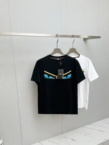 新品短袖