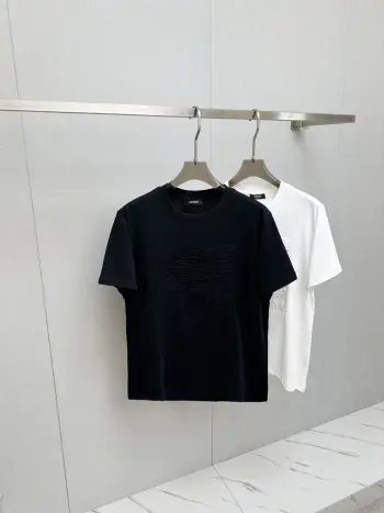 新品短袖
