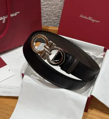 <p> Ferragamo.菲拉格慕 </p> 支持NFC扫码 宽度3.5cm 高级定制款男士皮带 双面进口牛皮 可双面使用 自行选择搭配 真材实料 很有质感 时尚经典不失风范 搭配精品尾夹扣 长短可自行裁剪</p>