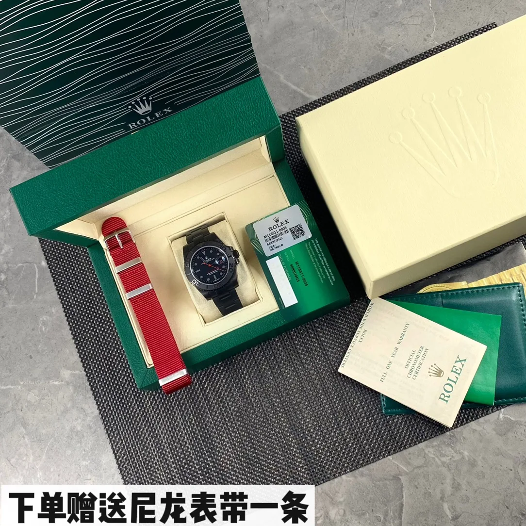 原单劳力士手表|高仿劳力士手表|精仿劳力士手表|一比一劳力士手表<p>劳力士潜航者 海外定制版 黑武士惊艳降临 据广大表友强烈要求 推出——全黑色 具有特殊意义的劳力士黑武士鬼王坚实 稳定 耐用的基础 采用PVD真空负离子黑变技术 坚硬的黑色外衣 不仅更加抗磨 更担任起 黑武士 的称号 搭载百分百瑞士SW220全自动机芯 无论耐用度和稳定性能直逼正品 </p>