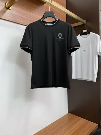 纯棉质圆领短袖