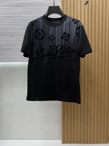 最新款微阔圆领短袖