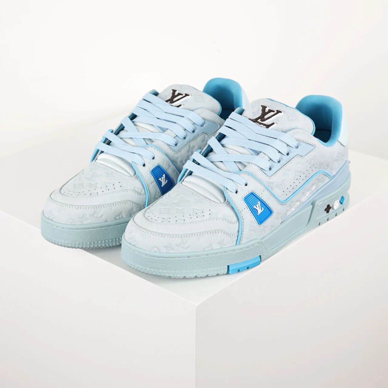 Louis Vuitton Taylor blue casual shoes - Detail view 2