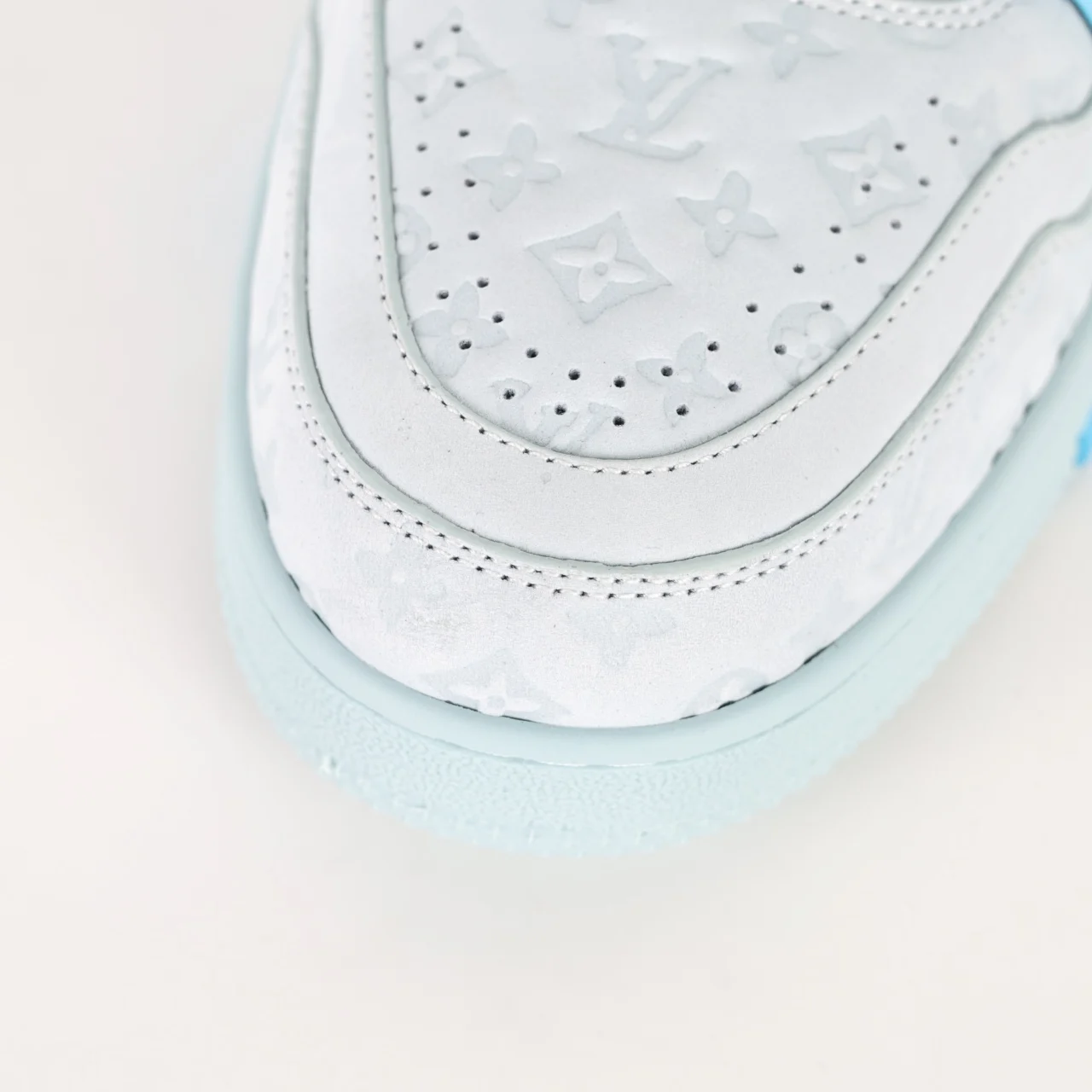Louis Vuitton Taylor blue casual shoes - Detail view 5